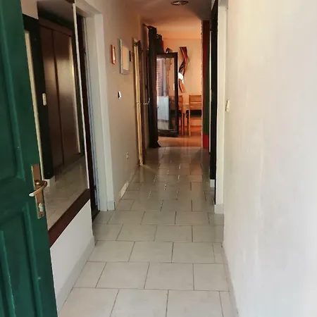 Apartment Petra *